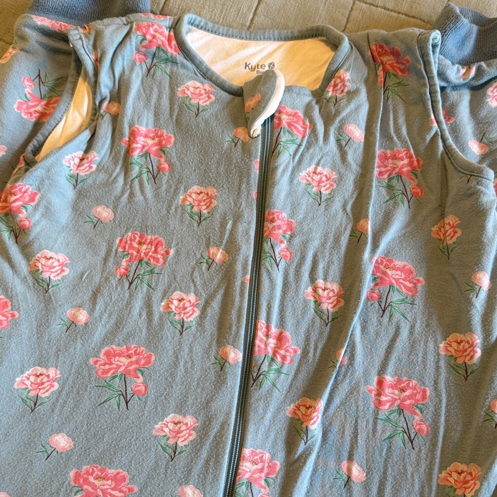 Pre-Loved Kyte Baby Sleep Sack Walker